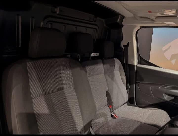 2021 Peugeot  Partner 6